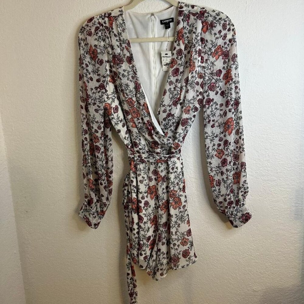 Express Floral Print Surplice Detail Romper Size XS NWT